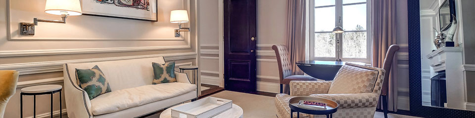 The Astor Suite seating area