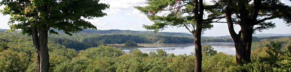 Slideshow: Scenic Hudson Valley vista as seen from Glenmere Mansion gardens